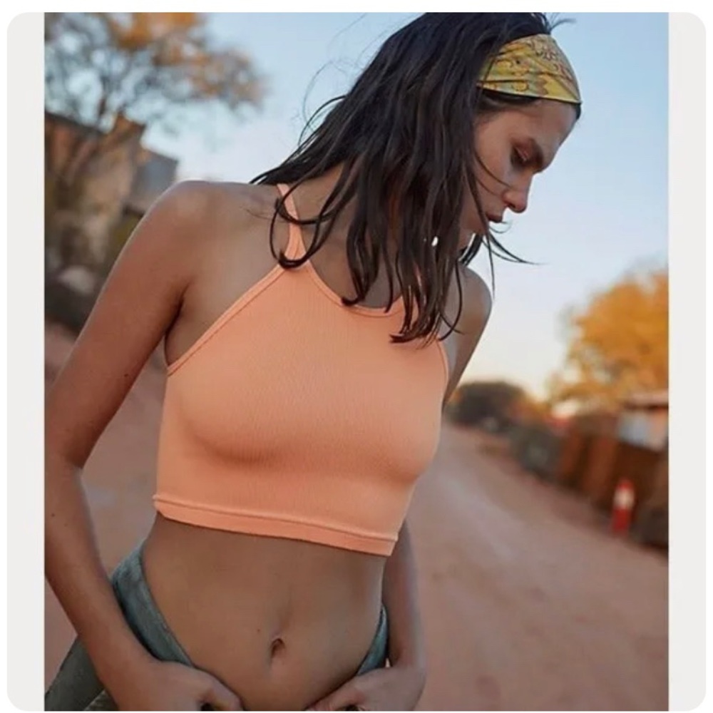NWOT Free People Movement Happiness Runs Crop Tank, XS/S, in Peach Horizon